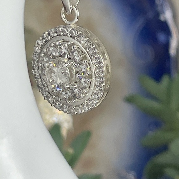SALE‼️CERTIFIED 2.2ct Diamond Pendant. 925 Silver. Earth Mined. - Picture 9 of 14